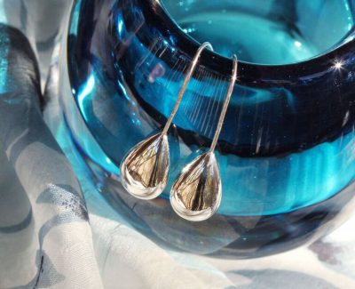 Shiney elegant silver drop earrings